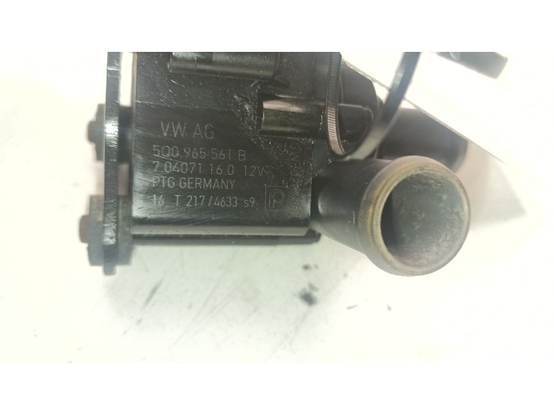 Recambio de bomba agua electrica para volkswagen scirocco iii (137, 138) 2.0 tdi referencia OEM IAM 5Q0965561B  