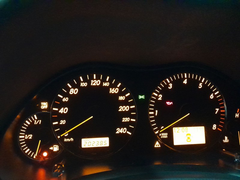 toyota avensis sedán (_t25_) del año 2007