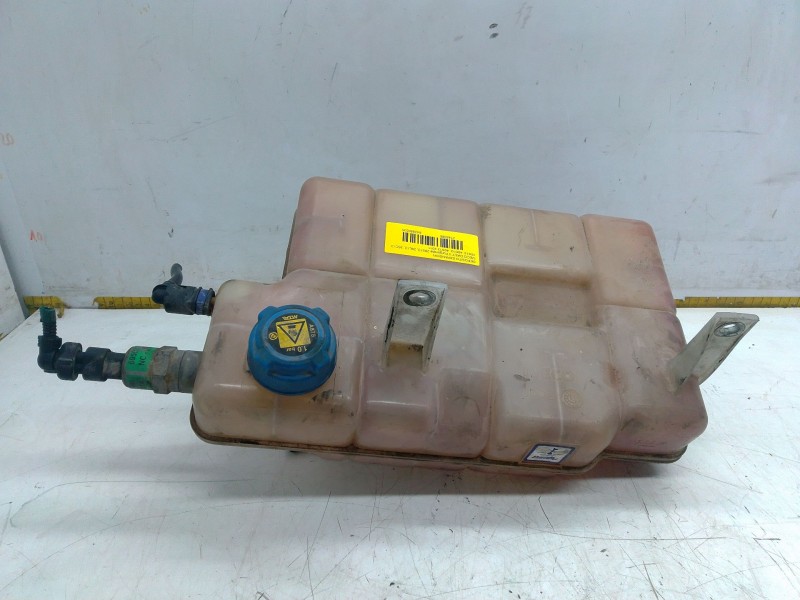 Recambio de deposito expansion para iveco daily v furgoneta 29s13, 29l13, 35c13, 35s13, 40c13, 40s13 referencia OEM IAM   