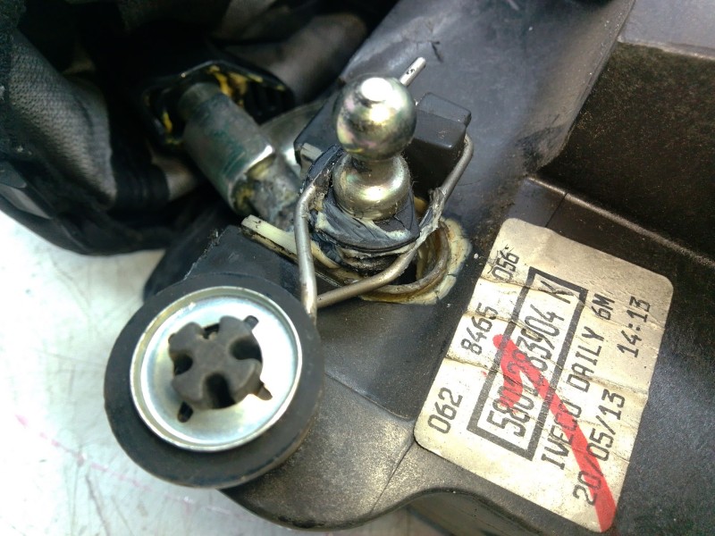 Recambio de palanca cambio para iveco daily v furgoneta 29s13, 29l13, 35c13, 35s13, 40c13, 40s13 referencia OEM IAM 5801283904K 