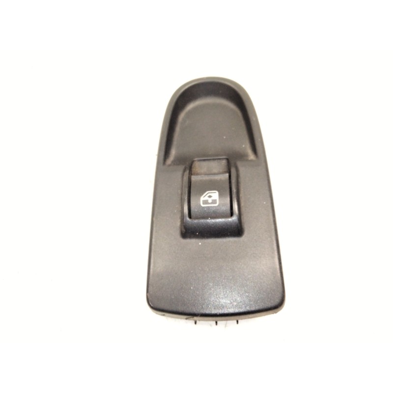 Recambio de mando elevalunas delantero derecho para iveco daily v furgoneta 29s13, 29l13, 35c13, 35s13, 40c13, 40s13 referencia 