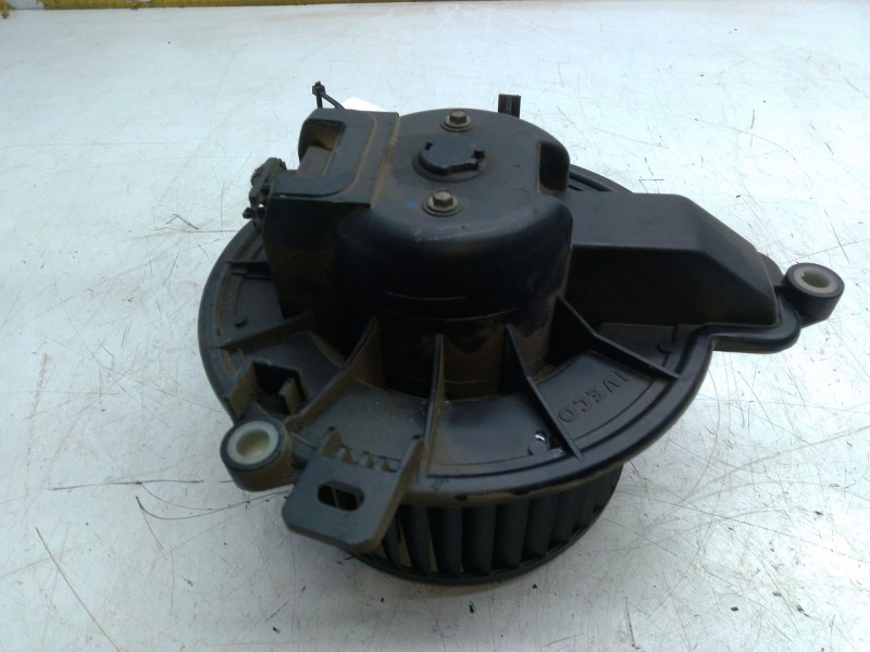 Recambio de motor calefaccion para iveco daily v furgoneta 29s13, 29l13, 35c13, 35s13, 40c13, 40s13 referencia OEM IAM 5M8626100