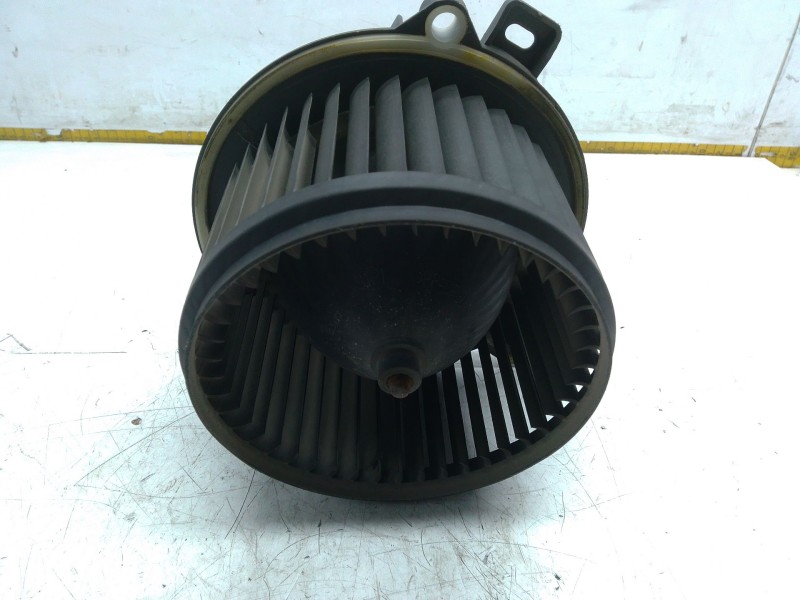 Recambio de motor calefaccion para iveco daily v furgoneta 29s13, 29l13, 35c13, 35s13, 40c13, 40s13 referencia OEM IAM 5M8626100