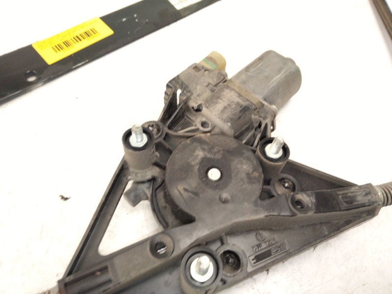 Recambio de elevalunas delantero derecho para iveco daily v furgoneta 29s13, 29l13, 35c13, 35s13, 40c13, 40s13 referencia OEM IA