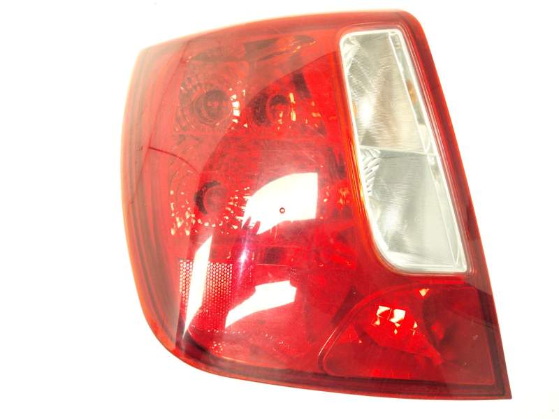 Recambio de piloto trasero izquierdo para chevrolet nubira sedán 1.6 referencia OEM IAM 96551223  