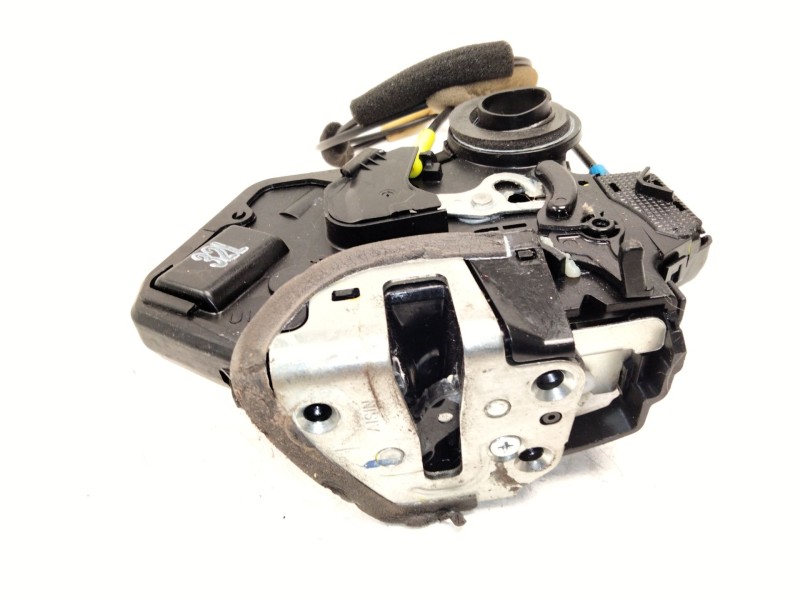 Recambio de cerradura puerta trasera izquierda para toyota avensis sedán (_t25_) 2.0 (azt250_) referencia OEM IAM   