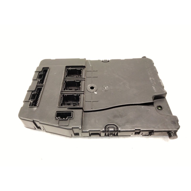 Recambio de caja fusibles para renault megane ii (bm0/1_, cm0/1_) 1.5 dci (bm0f, bm0t, bm2b, cm0f, cm0t) referencia OEM IAM 8200