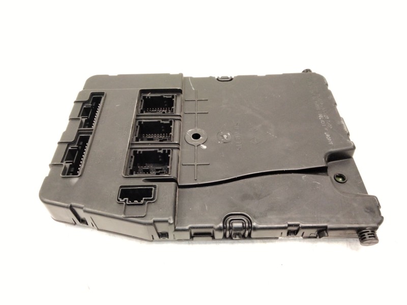 Recambio de caja fusibles para renault megane ii (bm0/1_, cm0/1_) 1.5 dci (bm0f, bm0t, bm2b, cm0f, cm0t) referencia OEM IAM 8200