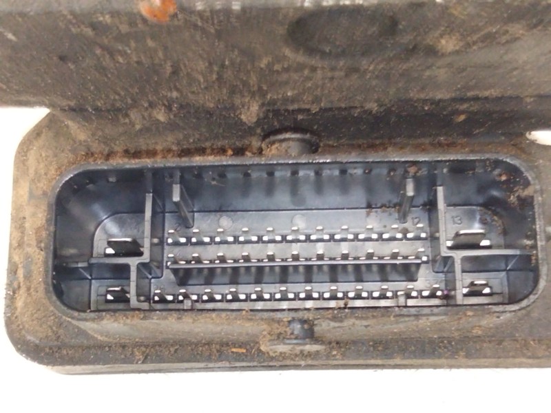 Recambio de abs para iveco daily v furgoneta 29s13, 29l13, 35c13, 35s13, 40c13, 40s13 referencia OEM IAM 5801312792 0265260052 