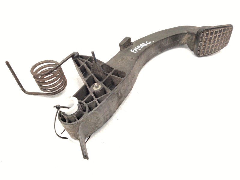 Recambio de pedal embrague para iveco daily v furgoneta 29s13, 29l13, 35c13, 35s13, 40c13, 40s13 referencia OEM IAM 5801492032  