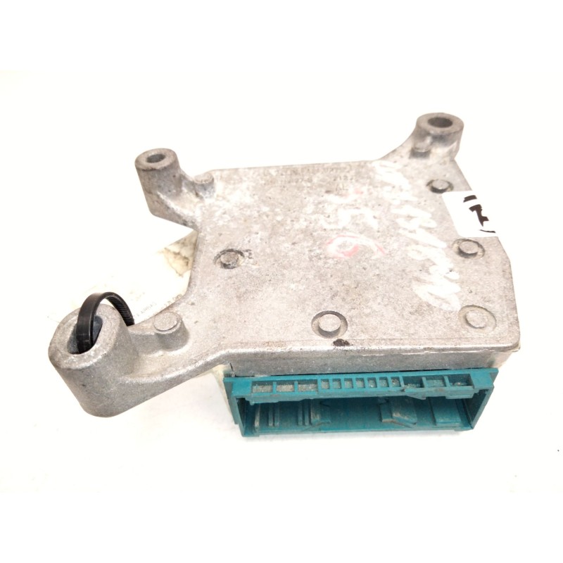 Recambio de centralita airbag para opel vivaro furgón 2.7t corto referencia OEM IAM 8200435339A 605488300 93854786