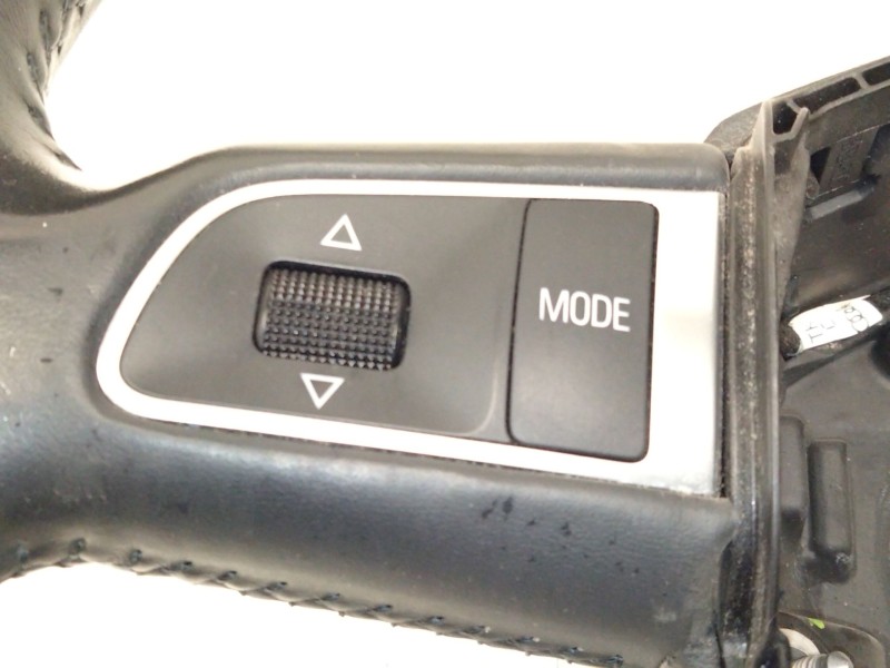 Recambio de volante para audi a3 sportback (8pa) 1.6 tdi referencia OEM IAM 8R0419091S  