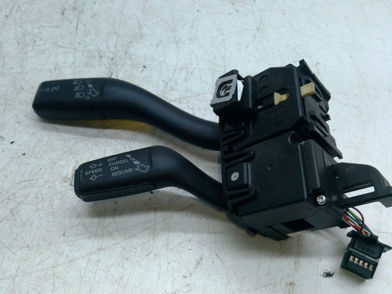 Recambio de mando luces para audi a3 sportback (8pa) 1.6 tdi referencia OEM IAM 8P0953513F  