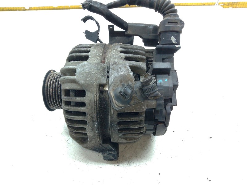 Recambio de alternador para toyota avensis sedán (_t25_) 2.0 (azt250_) referencia OEM IAM 0124325085  