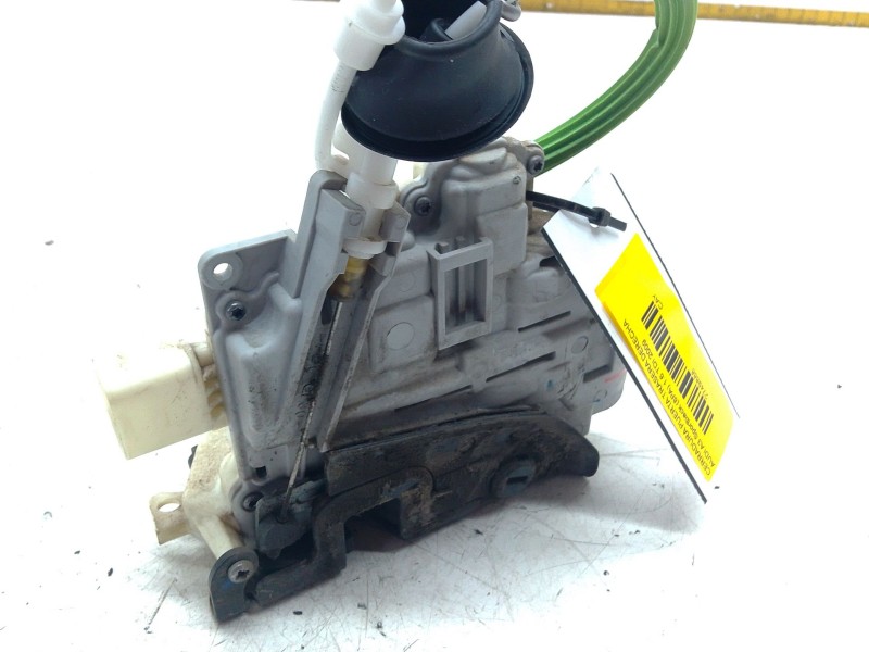 Recambio de cerradura puerta trasera derecha para audi a3 sportback (8pa) 1.6 tdi referencia OEM IAM   