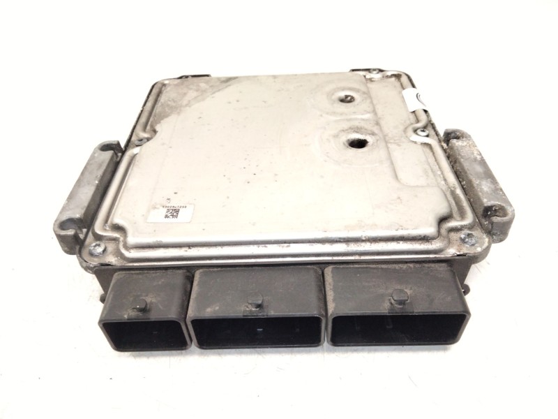 Recambio de centralita motor uce para dacia logan mcv ii 1.5 dci referencia OEM IAM 237102213R 0281030439 237104128R