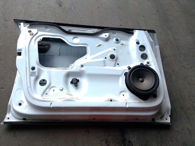Recambio de puerta delantera izquierda para audi a3 sportback (8pa) 1.6 tdi referencia OEM IAM   