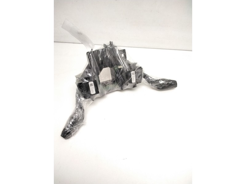 Recambio de mando intermitentes para ford focus iii sedán 1.0 ecoboost referencia OEM IAM F1ET13N064AC AV6T13335AE F1ET17A553BA