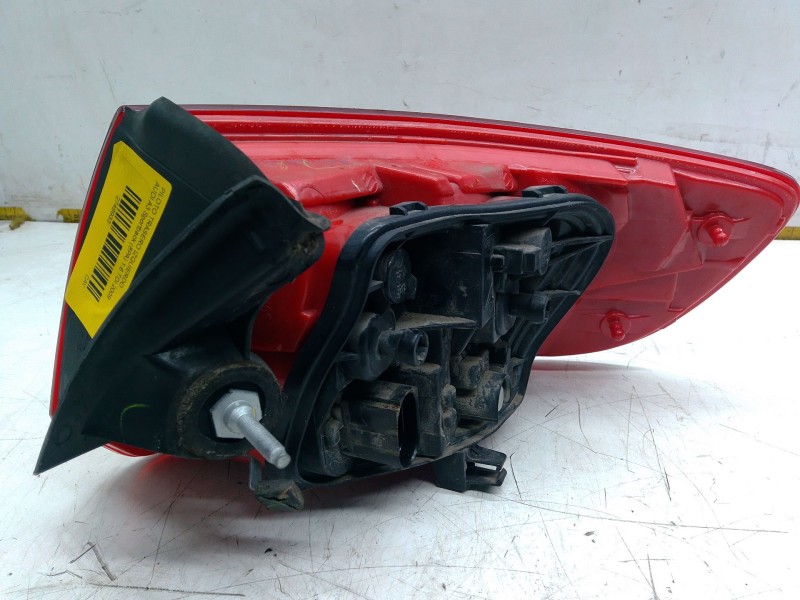 Recambio de piloto trasero izquierdo para audi a3 sportback (8pa) 1.6 tdi referencia OEM IAM 083461807L  