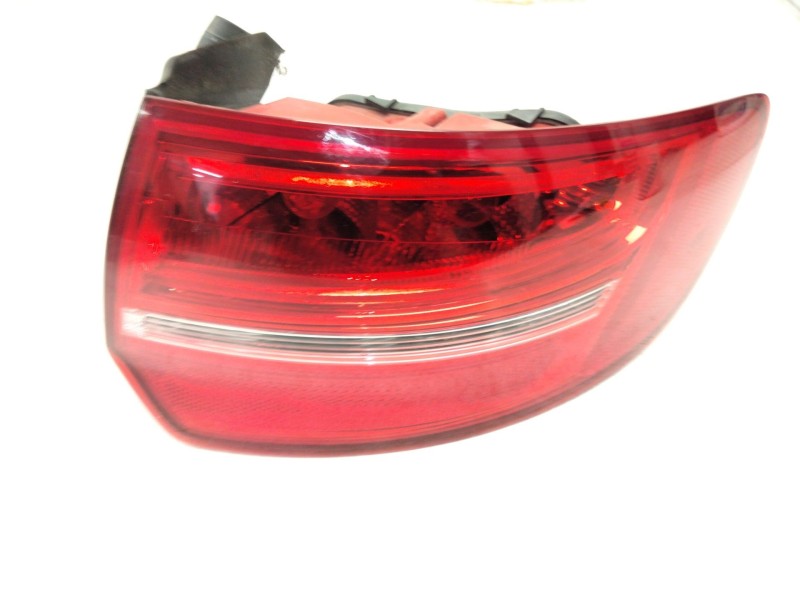 Recambio de piloto trasero derecho para audi a3 sportback (8pa) 1.6 tdi referencia OEM IAM 8P4945096E  