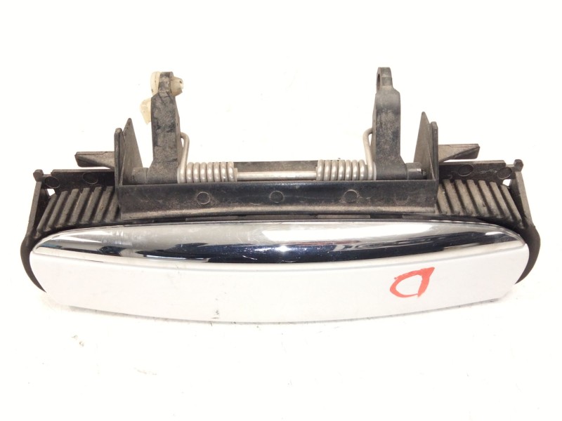 Recambio de maneta exterior delantera derecha para audi a3 sportback (8pa) 1.6 tdi referencia OEM IAM 4B0839885  