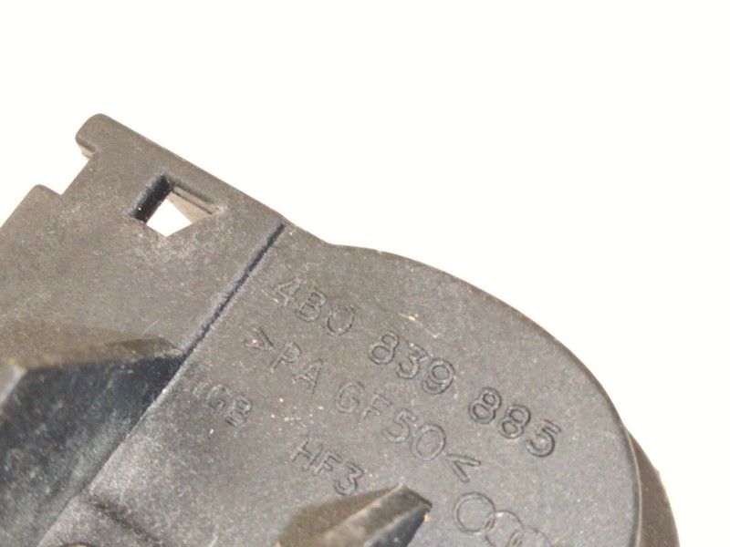 Recambio de maneta exterior delantera derecha para audi a3 sportback (8pa) 1.6 tdi referencia OEM IAM 4B0839885  