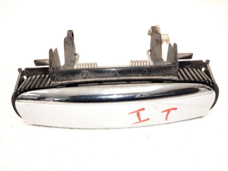 Recambio de maneta exterior trasera izquierda para audi a3 sportback (8pa) 1.6 tdi referencia OEM IAM 4B0839885  