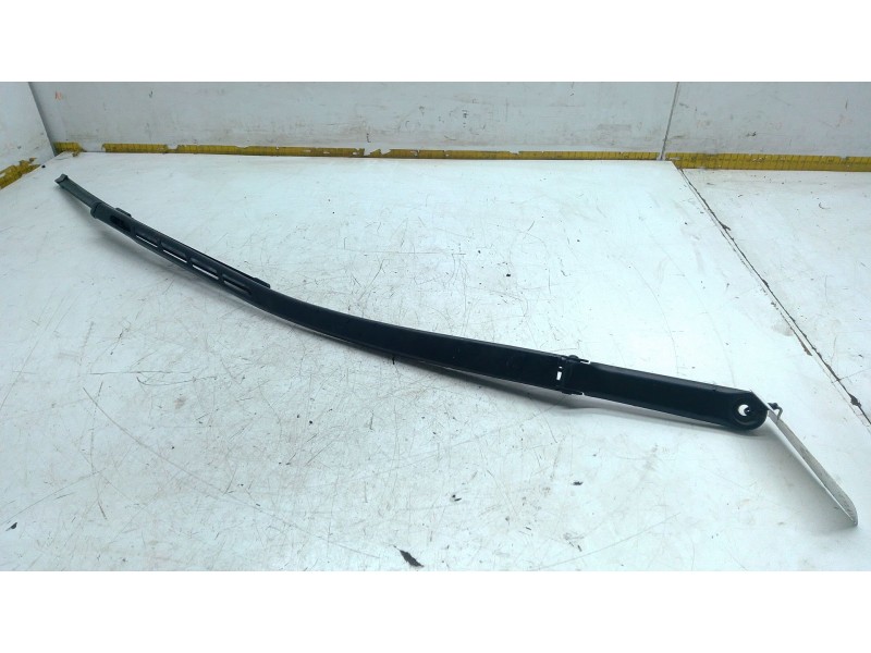 Recambio de brazo limpia delantero izquierdo para audi a3 sportback (8pa) 1.6 tdi referencia OEM IAM   