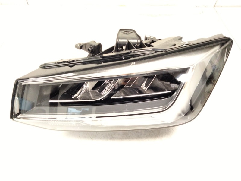 Recambio de faro izquierdo para audi sq2 (gab) referencia OEM IAM 81A941011  