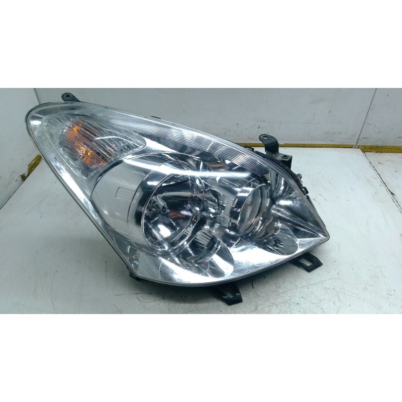 Recambio de faro derecho para toyota corolla verso (zer_, zze12_, r1_) 1.8 (znr11_) referencia OEM IAM   