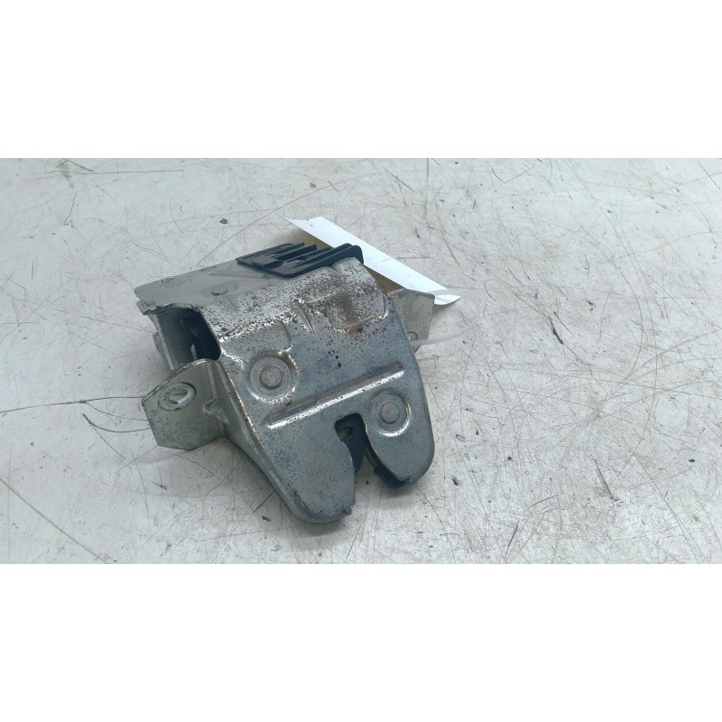 Recambio de cerradura maletero / porton para mercedes-benz vaneo (414) 1.6 (414.700) referencia OEM IAM   