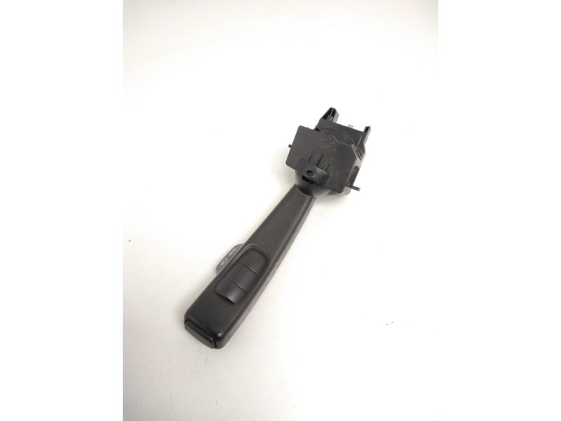 Recambio de mando intermitentes para volvo v50 familiar 2.4 kinetic referencia OEM IAM 17D770  