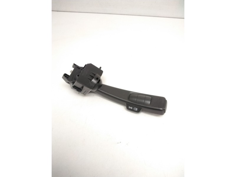 Recambio de mando intermitentes para volvo v50 familiar 2.4 kinetic referencia OEM IAM 17D770  
