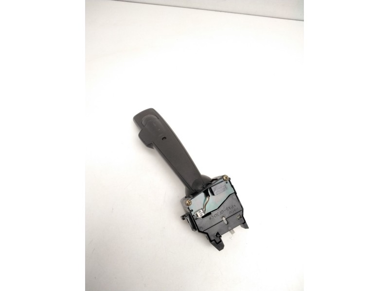 Recambio de mando intermitentes para volvo v50 familiar 2.4 kinetic referencia OEM IAM 17D770  