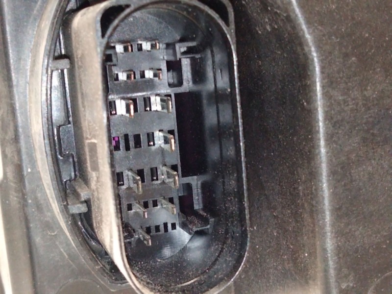 Recambio de faro xenon derecho para volkswagen tiguan referencia OEM IAM 5NB941036E 030110123213 