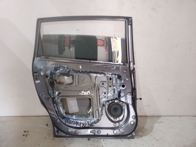 Recambio de puerta trasera izquierda para toyota corolla verso (zer_, zze12_, r1_) 1.8 (znr11_) referencia OEM IAM   