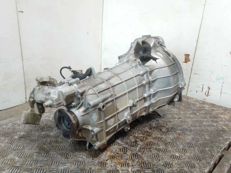 Recambio de caja cambios para iveco daily v furgoneta 29s13, 29l13, 35c13, 35s13, 40c13, 40s13 referencia OEM IAM 2835620E13  