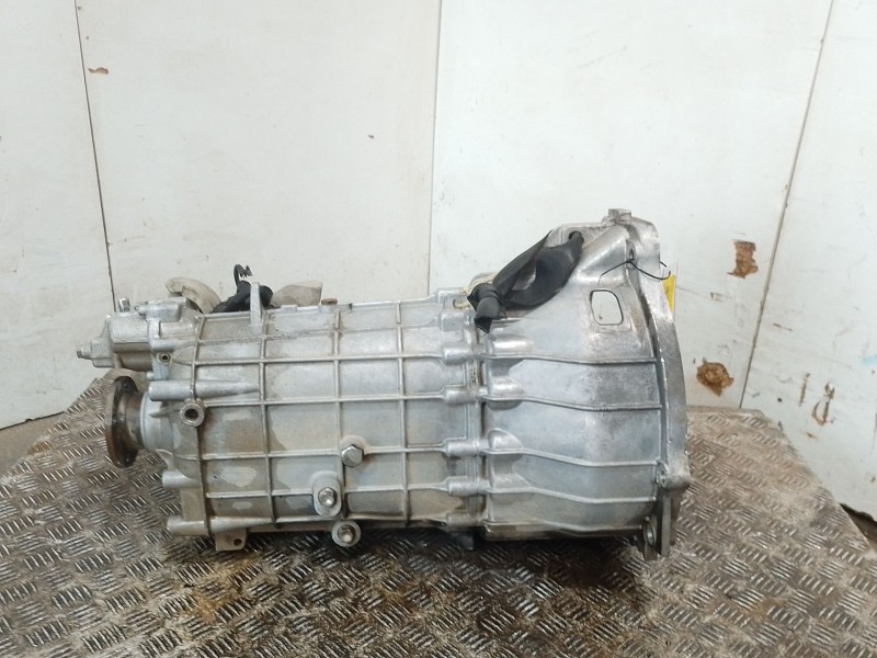 Recambio de caja cambios para iveco daily v furgoneta 29s13, 29l13, 35c13, 35s13, 40c13, 40s13 referencia OEM IAM 2835620E13  