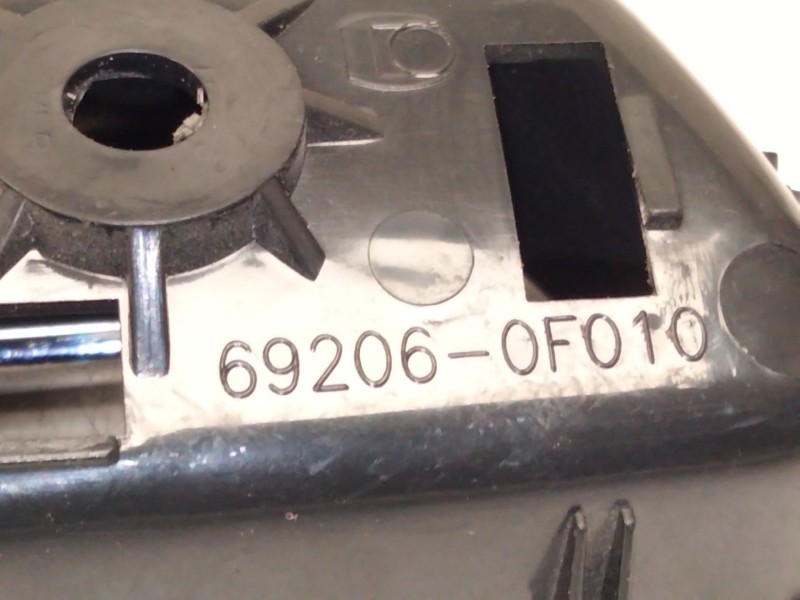 Recambio de maneta interior trasera izquierda para toyota corolla verso (zer_, zze12_, r1_) 1.8 (znr11_) referencia OEM IAM 6920