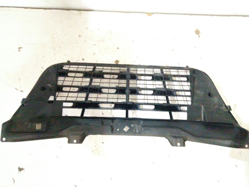 Recambio de rejilla delantera para renault master iii furgoneta (fv) 2.3 dci 150 fwd (fv0f, fv03) referencia OEM IAM   