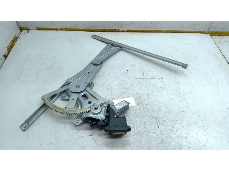 Recambio de elevalunas trasero derecho para toyota corolla verso (zer_, zze12_, r1_) 1.8 (znr11_) referencia OEM IAM   