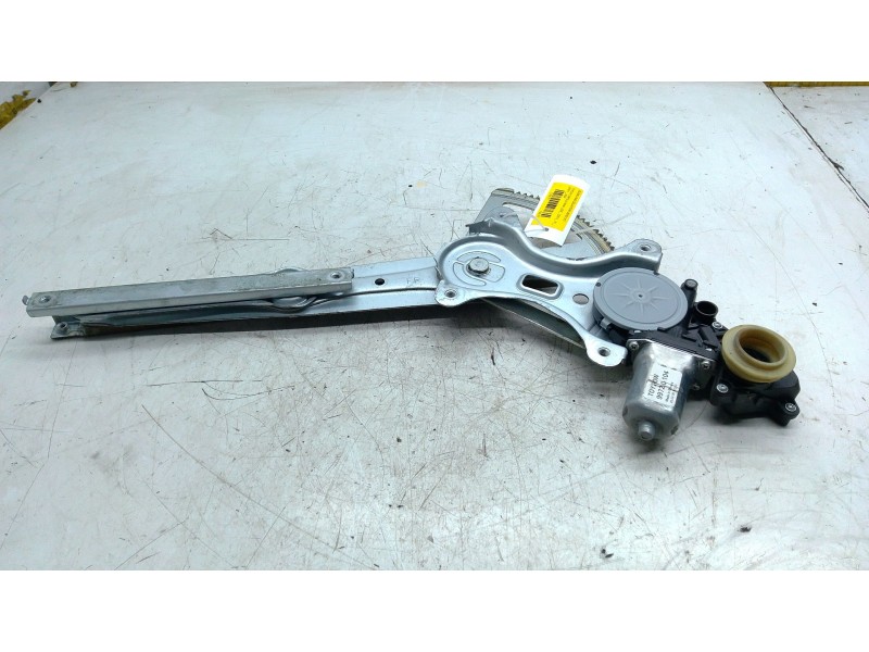 Recambio de elevalunas delantero derecho para toyota corolla verso (zer_, zze12_, r1_) 1.8 (znr11_) referencia OEM IAM   