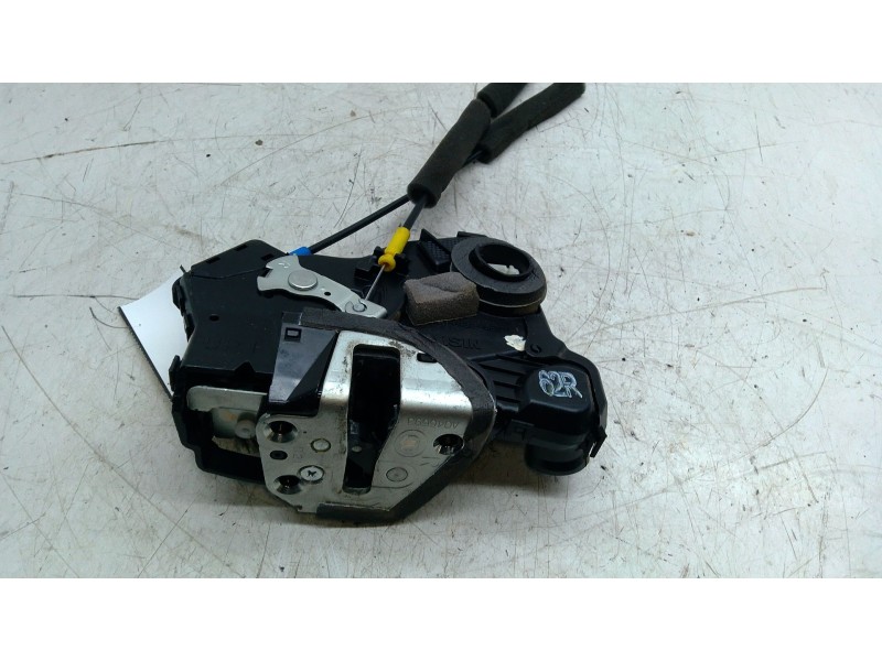 Recambio de cerradura puerta delantera derecha para toyota corolla verso (zer_, zze12_, r1_) 1.8 (znr11_) referencia OEM IAM   