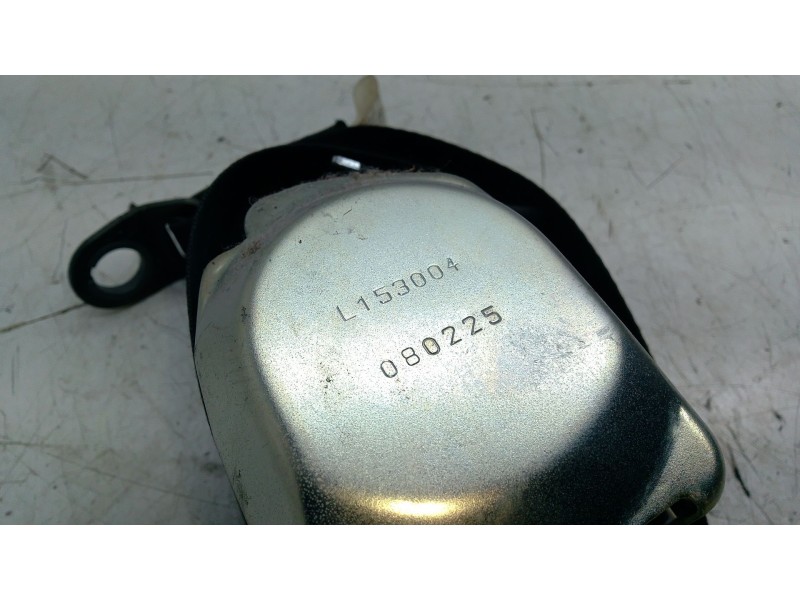 Recambio de cinturon seguridad delantero izquierdo para toyota corolla verso (zer_, zze12_, r1_) 1.8 (znr11_) referencia OEM IAM