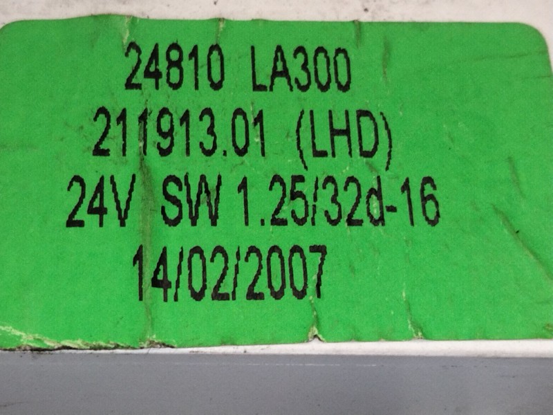Recambio de cuadro instrumentos para nissan atleon 95.16 referencia OEM IAM 24810LA300  
