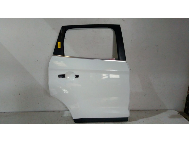 Recambio de puerta trasera derecha para ford kuga i 2.0 tdci referencia OEM IAM   