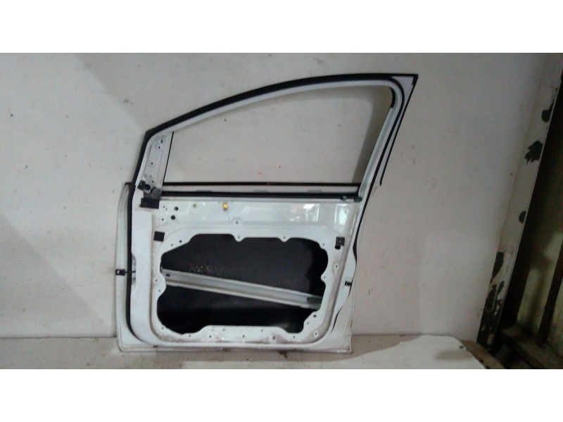 Recambio de puerta delantera derecha para ford kuga i 2.0 tdci referencia OEM IAM   