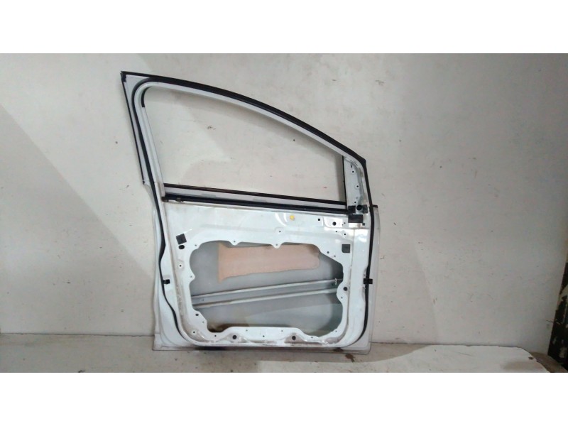 Recambio de puerta delantera izquierda para ford kuga i 2.0 tdci referencia OEM IAM   