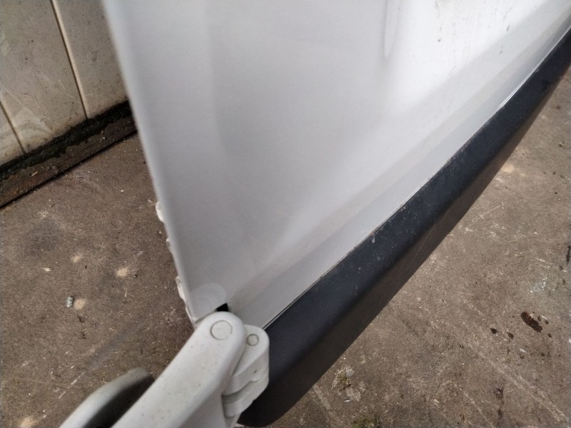 Recambio de puerta trasera izquierda carga para renault master iii furgoneta (fv) 2.3 dci 150 fwd (fv0f, fv03) referencia OEM IA