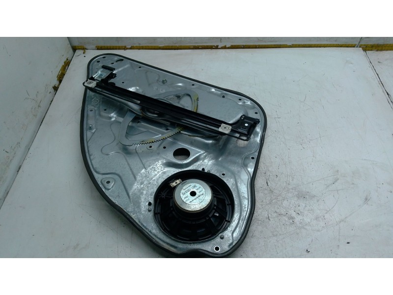 Recambio de elevalunas trasero derecho para ford kuga i 2.0 tdci referencia OEM IAM 980588101  